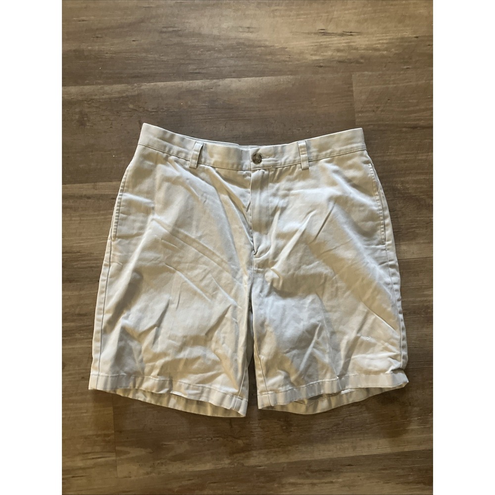 LL Bean Men's Natural Fit Shorts Tan Sz 33 8" Inseam Outdoors Cotton Flat Front